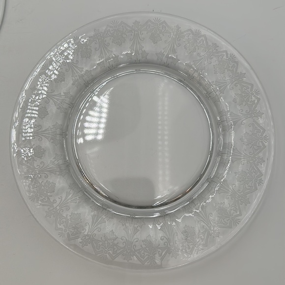 Vesta Clear Luncheon Plate by Glastonbury Lotus- set of 4 - Picture 9 of 16